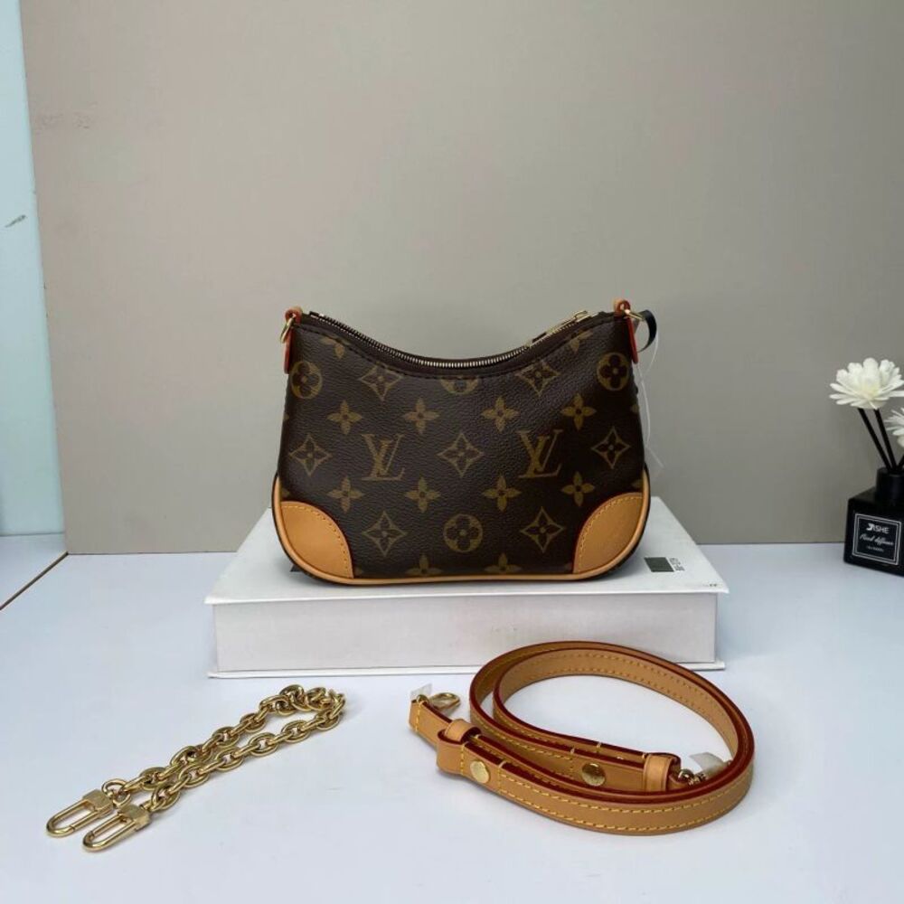 Louis Vuitton Women Pre-Loved Bag Very Good Condition